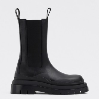 Bottega Veneta BV Tire Chelsea Boots In Black Calfskin Bottega Veneta BV Tire Chelsea Boots In Black Calfskin