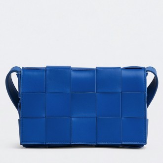 Bottega Veneta Cassett Bag In Blue Intrecciato Lambskin Bottega Veneta Cassett Bag In Blue Intrecciato Lambskin