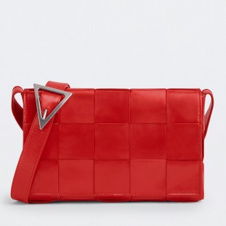 Bottega Veneta Cassett Bag In Red Wrinkled Calfskin Bottega Veneta Cassett Bag In Red Wrinkled Calfskin