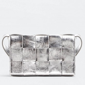Bottega Veneta Cassett Bag In Silver Intrecciato Lambskin Bottega Veneta Cassett Bag In Silver Intrecciato Lambskin