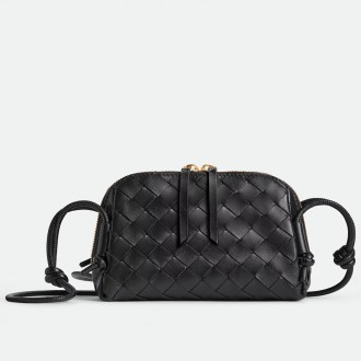 Bottega Veneta Concert Pouch in Black Intrecciato Lambskin Bottega Veneta Concert Pouch in Black Intrecciato Lambskin