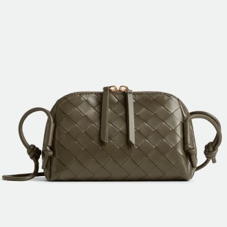 Bottega Veneta Concert Pouch in Cypress Intrecciato Lambskin Bottega Veneta Concert Pouch in Cypress Intrecciato Lambskin