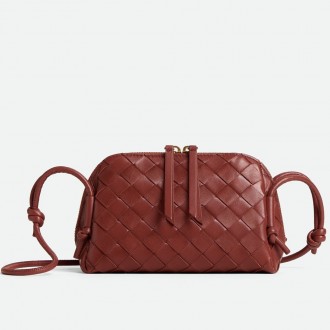 Bottega Veneta Concert Pouch in Red Intrecciato Lambskin Bottega Veneta Concert Pouch in Red Intrecciato Lambskin