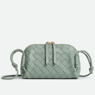Bottega Veneta Concert Pouch in Sauge Intrecciato Lambskin Bottega Veneta Concert Pouch in Sauge Intrecciato Lambskin