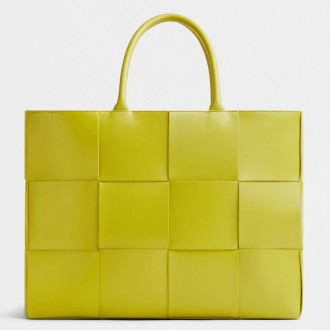 Bottega Veneta Large Arco Tote Bag In Kiwi Intrecciato Calfskin Bottega Veneta Large Arco Tote Bag In Kiwi Intrecciato Calfskin