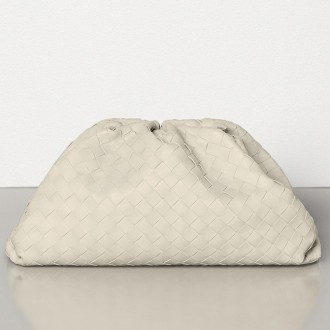 Bottega Veneta The Pouch Clutch In Plaster Intrecciato Leather Bottega Veneta The Pouch Clutch In Plaster Intrecciato Leather