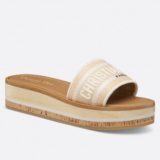 Dior Dioriviera Dway Platform Slides in Raffia and White Embroidered Cotton Dior Dioriviera Dway Platform Slides in Raffia and White Embroidered Cotton