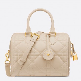 Dior Groove 25 Bag in Dusty Ivory Macrocannage Calfskin Dior Groove 25 Bag in Dusty Ivory Macrocannage Calfskin
