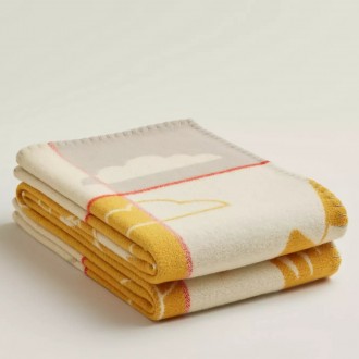 Hermes Avalon Epopee Blanket in Jaune Wool and Cashmere Hermes Avalon Epopee Blanket in Jaune Wool and Cashmere