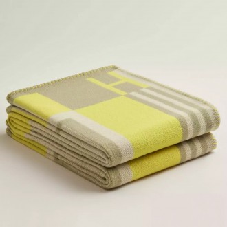 Hermes Ithaque Blanket in Tilleul Wool and Cashmere Hermes Ithaque Blanket in Tilleul Wool and Cashmere