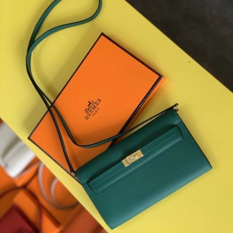 Hermes Kelly Classique To Go Wallet In Malachite Epsom Calfskin Hermes Kelly Classique To Go Wallet In Malachite Epsom Calfskin