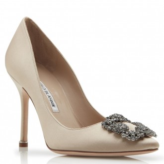 Manolo Blahnik Champagne Satin Hangisi 105mm Pumps Manolo Blahnik Champagne Satin Hangisi 105mm Pumps