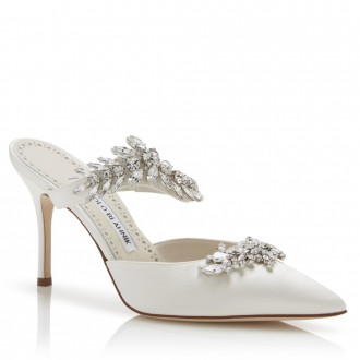 Manolo Blahnik Lurum 90mm Mules In White Satin With Crystal Manolo Blahnik Lurum 90mm Mules In White Satin With Crystal