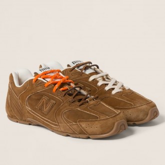 Miu Miu X New Balance 530 SL Sneakers in Brown Suede Miu Miu X New Balance 530 SL Sneakers in Brown Suede